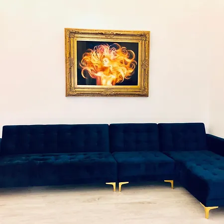 Eye Presidential With Jacuzzi & Sauna Апартаменты
