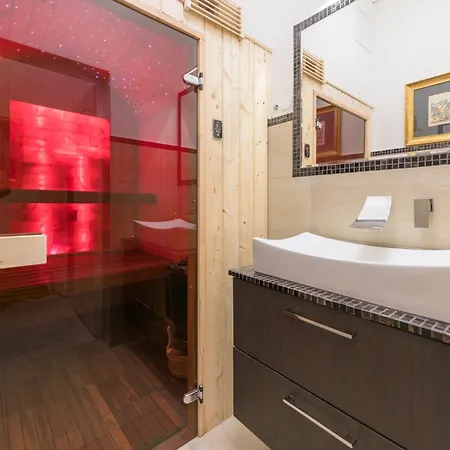 Eye Presidential With Jacuzzi & Sauna * Βουδαπέστη