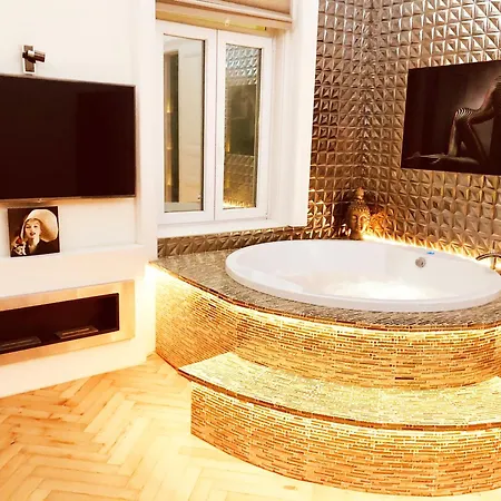 Apartmán Eye Presidential With Jacuzzi & Sauna *