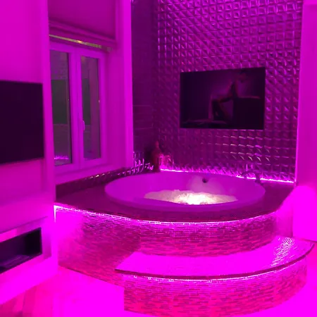 Eye Presidential With Jacuzzi & Sauna Budapešť