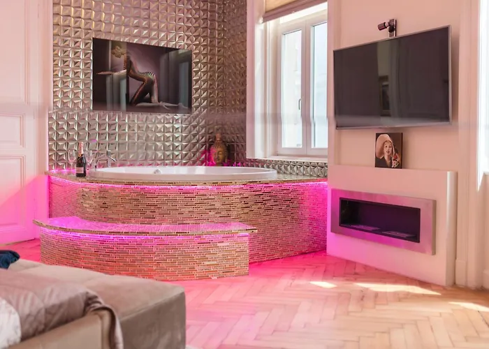 Eye Presidential With Jacuzzi & Sauna * Budapest